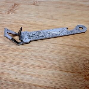 Vintage Manual Can Opener | Palm Press Can Opener | Retro Kitchen Tool